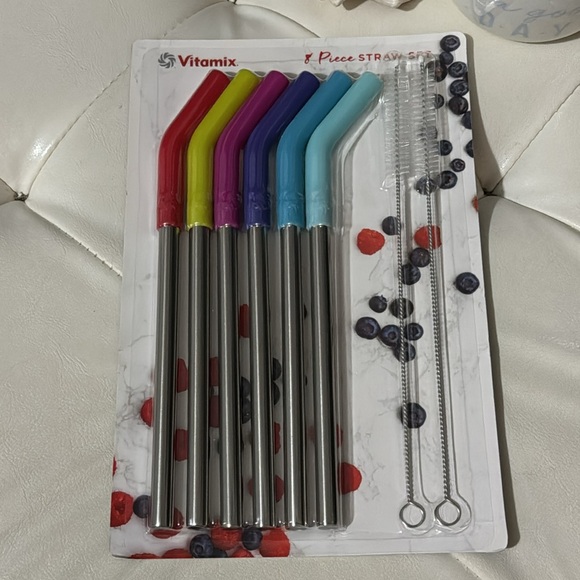 NEW Vitamix brand Stainless Steel Straws with Silicone Tips & Cleaning Brushes - Picture 2 of 8